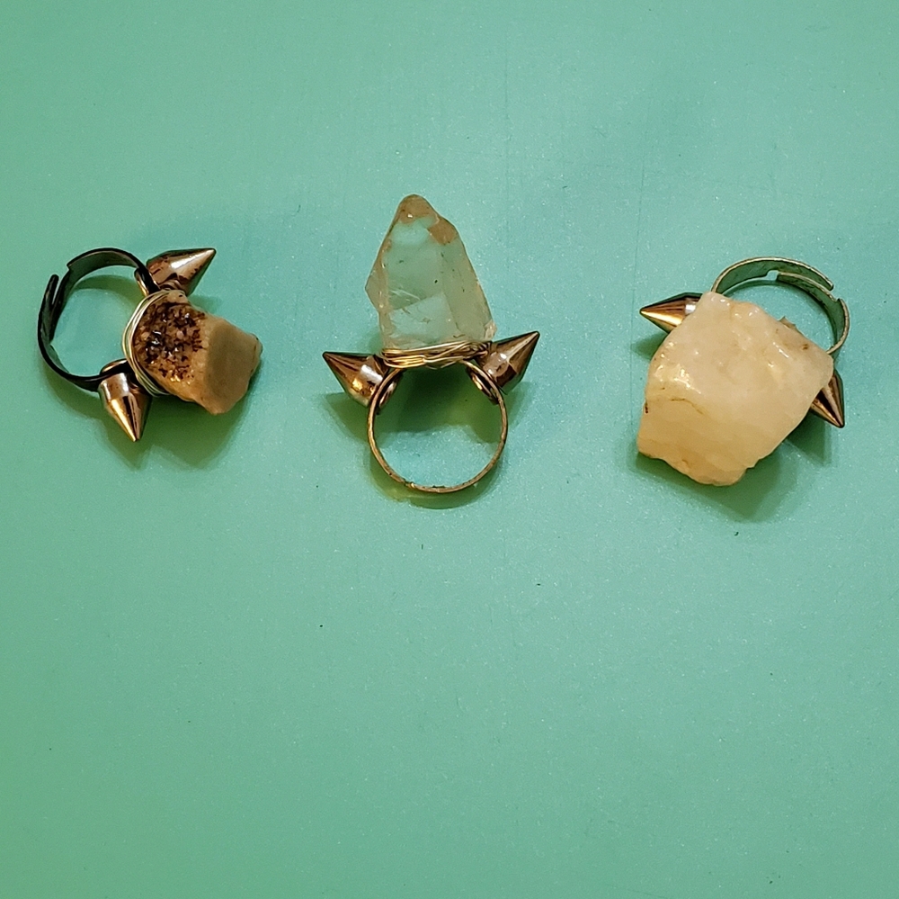 Spiked quartz rings